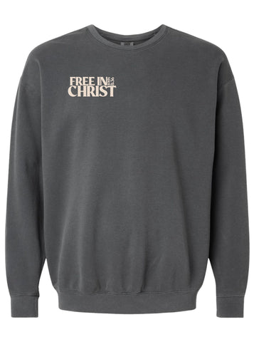 ‘Free in Christ’ Unisex Lightweight Christian Crewneck Sweatshirt – Pepper Grey (Beige Ink)